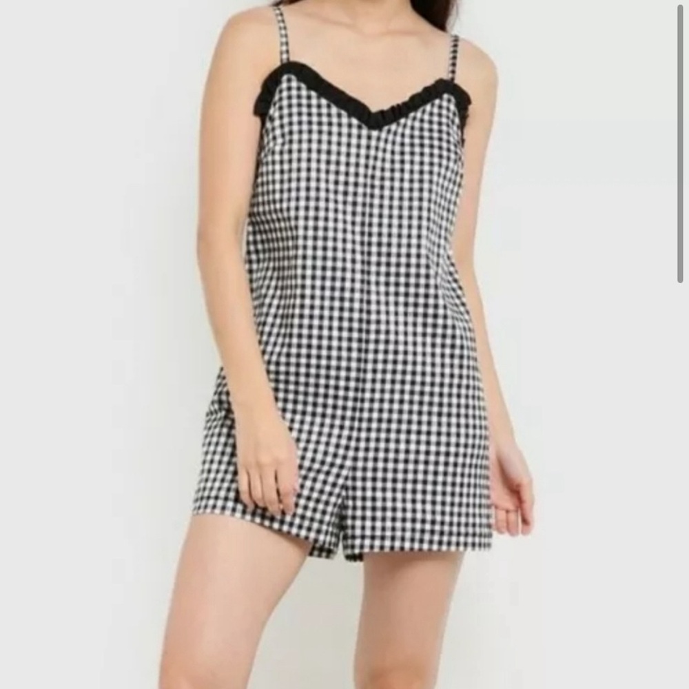 TOPSHOP BLACK & WHITE Gingham RUFFLE Picnic FESTIVAL Playsuit ROMPER